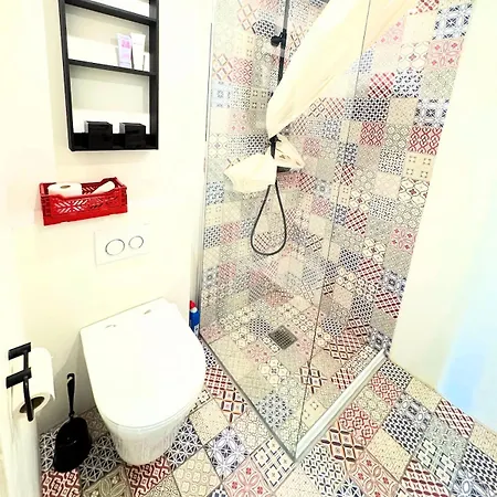 Charming Basement Odense