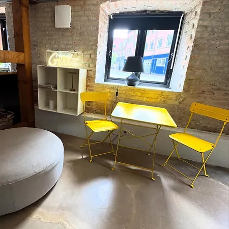 Charming Basement Odense