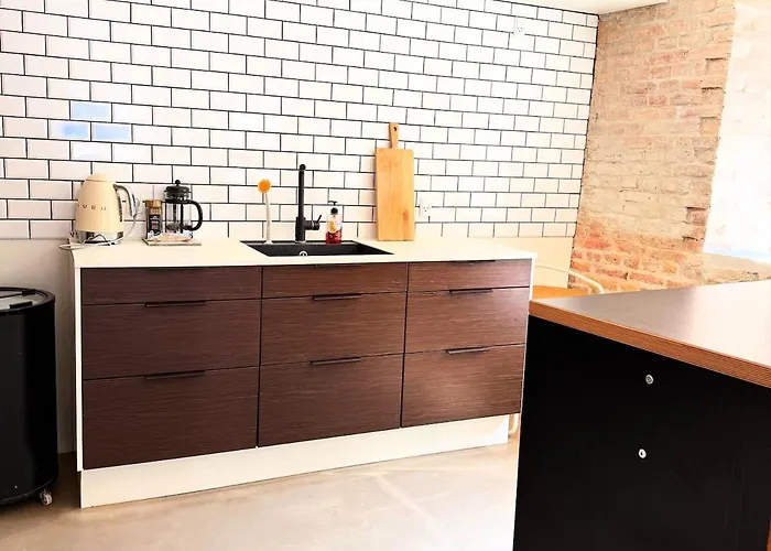 Apartment Charming Basement
